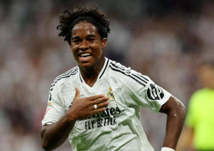 官宣加盟！皇马新大罗亮相法甲赛场，传射俱佳天赋爆发，剑指2026世界杯